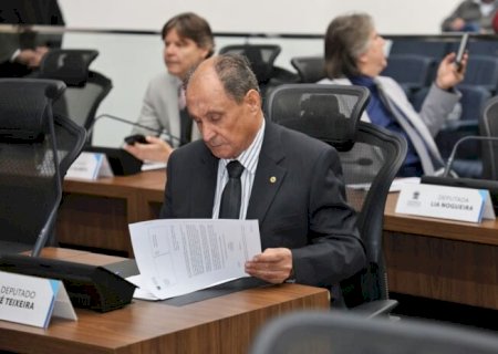 ZÉ TEIXEIRA APRESENTA INDICAÇÕES PARA MELHORAR INFRAESTRUTURA EM DOURADOS