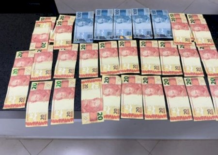 DUPLA É PRESA USANDO DINHEIRO FALSO EM COMÉRCIO