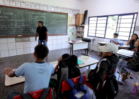 PREFEITURA DE DOURADOS PRORROGA PROCESSO SELETIVO PARA PROFESSORES DAS ESCOLAS INDÍGENAS