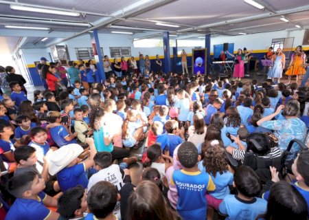 EDUCAÇÃO AVANÇA EM 2025 COM VALORIZAÇÃO PROFISSIONAL E FOCO NA QUALIDADE DO ENSINO