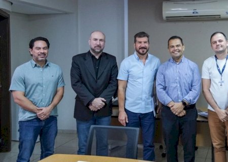 PARCERIA ENTRE LANDMARK E KEMP GARANTE R$ 300 MIL PARA COMPRA DE COMPRESSORES DA ODONTOLOGIA E EQUIPAMENTOS