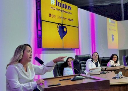 VIOLÊNCIA CONTRA MULHERES EXIGE REAÇÃO PERMANENTE, DEFENDE LIA NOGUEIRA EM DOURADOS