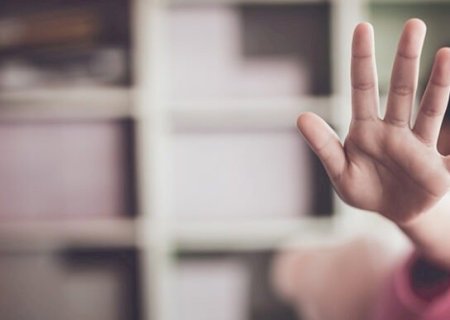 MENINO DE 13 ANOS É SUSPEITO DE ABUSAR SEXUALMENTE DA IRMÃ DE 8 ANOS