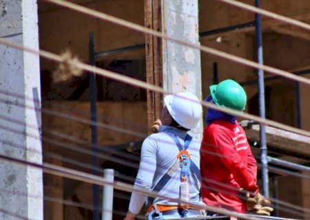 MERCADO DE TRABALHO INICIA ANO COM ESTABILIDADE EM DOURADOS E SALDO POSITIVO EM MS