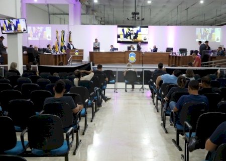 CÂMARA APROVA PROJETO QUE AMPLIA MERCADO PARA FARMÁCIAS DE MANIPULAÇÃO