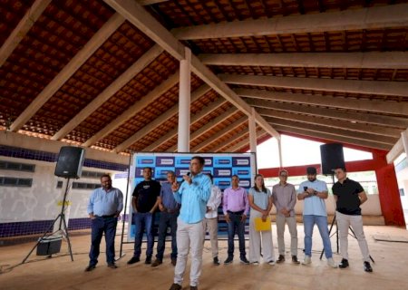 PREFEITURA RETOMA AS OBRAS PARA CONCLUIR CONSTRUÇÃO DE CEIM QUE COMEÇOU EM 2013