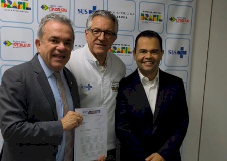 ARTICULAÇÃO DE LANDMARK E VANDER LEVA DEMANDAS DA SAÚDE DE CAMPO GRANDE AO MINISTRO PADILHA