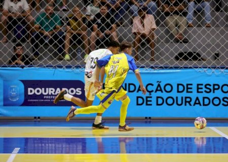 JOGOS DE OUTONO INICIAM DISPUTAS DO FUTSAL PARA ESTUDANTES DE 15 A 17 ANOS