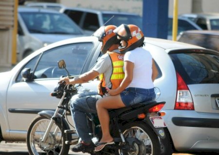 ATENÇÃO, MOTOTAXISTAS! VISTORIA OBRIGATÓRIA 2026 COMEÇA SEGUNDA-FEIRA EM DOURADOS; EVITE A CASSAÇÃO DO SEU ALVARÁ