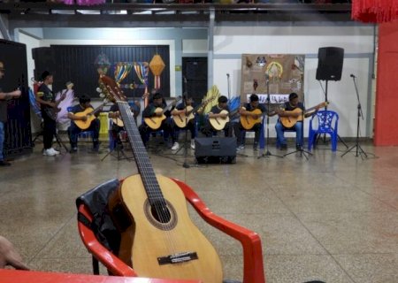 ORQUESTRA DE JOVENS INDÍGENAS MARCA NOITE DE CULTURA E DIVERSIDADE EM DOURADOS