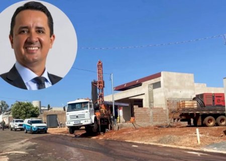 DEU RUIM PRO PREFEITO! POLÍCIA PARA OBRA CLANDESTINA DE POÇO NA CASA DO CHEFE DO EXECUTIVO