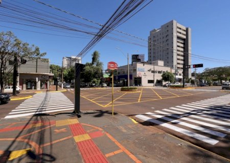 PREFEITURA DE DOURADOS REFORÇA SINALIZAÇÃO VIÁRIA E PROMOVE MELHORIAS NO TRÂNSITO