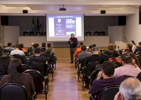 PREFEITURA REÚNE ORGANIZADORES E REFORÇA REGRAS PARA LIBERAÇÃO DE EVENTOS EM DOURADOS