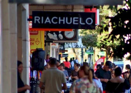 REAJUSTE SALARIAL PARA FUNCIONÁRIOS E HORÁRIO DAS LOJAS NO FIM DE ANO COMEÇAM A SER DISCUTIDOS EM DOURADOS