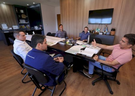 PREFEITO RECEBE DIRETORES DA CIARAMA E DISCUTE EXPANSÃO DA EMPRESA EM DOURADOS