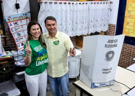 FLÁVIO BOLSONARO CRAVA SOBERANIA DA DIREITA E VENCE EM MATO GROSSO DO SUL