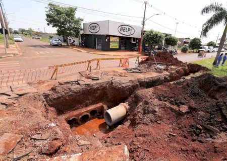 PREFEITURA INICIA OBRA PARA ACABAR COM ALAGAMENTOS NA AVENIDA ESPLANADA