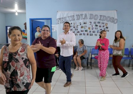 PREFEITURA PROMOVE AÇÃO ESPECIAL DO OUTUBRO ROSA E CELEBRA O DIA DA PESSOA IDOSA