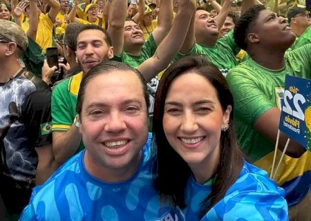 RODOLFO E GIANNI PARTICIPAM DO BLOCO DE FLÁVIO BOLSONARO